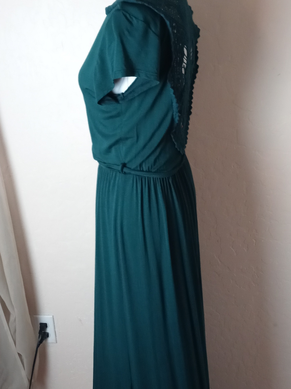 Gilli Deep Green Short Sleeve Scoop Neck Maxi Dress with Lace Back - Picture 3 of 7